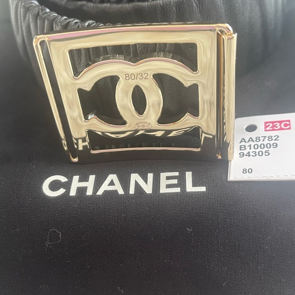 Hard to find stretch CHANEL belt from the 2023 collection size 80 - Picture 2 of 4